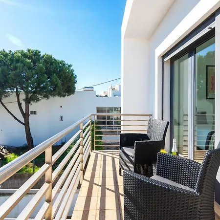 Dom wakacyjny Serene Spacious House - Swimming Pool & Garden Olhos de Agua (Albufeira)