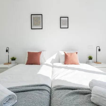 Dom wakacyjny Serene Spacious House - Swimming Pool & Garden Olhos de Agua (Albufeira)